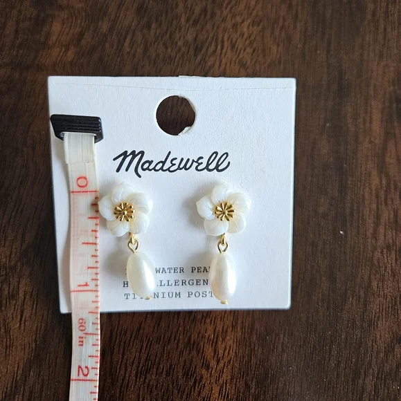 Madewell Floral Freshwater Pearl Drop Earrings, White - Picture 5 of 5